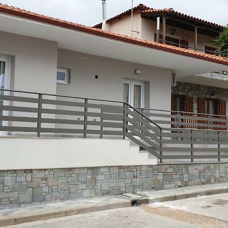 Chriselia Apartment เนอาโรดา ภายนอก รูปภาพ
