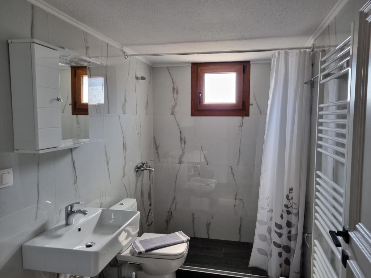 Chriselia Apartment เนอาโรดา ภายนอก รูปภาพ
